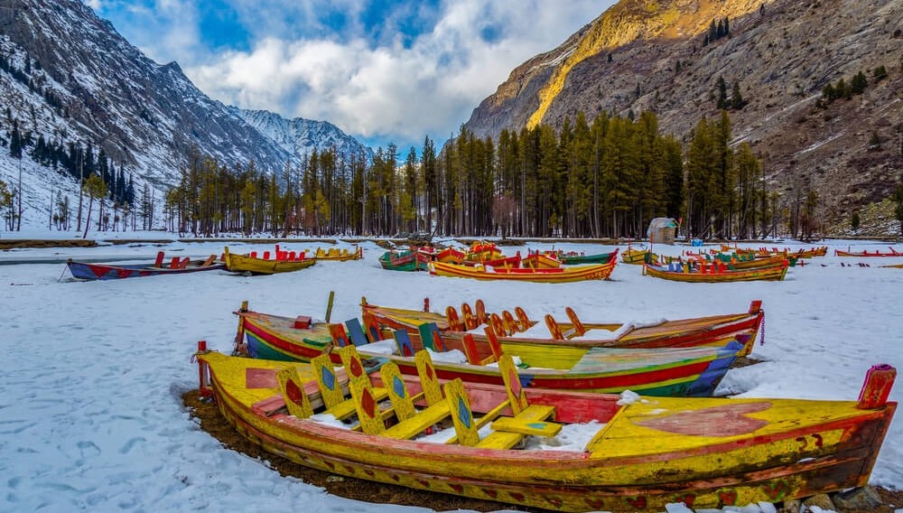 Mahodand Lake